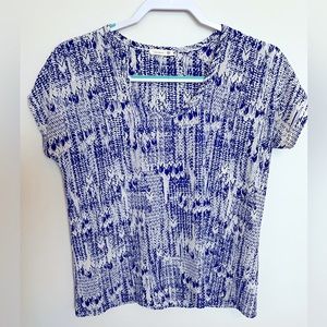 SOPRANO by Nordstrom, Blue Geometric Blouse, size small, relaxed fit.